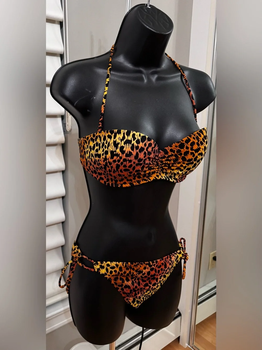 Victoria's Secret Leopard Molded Bandeau padded Bikini Set 34C Top S Bottoms